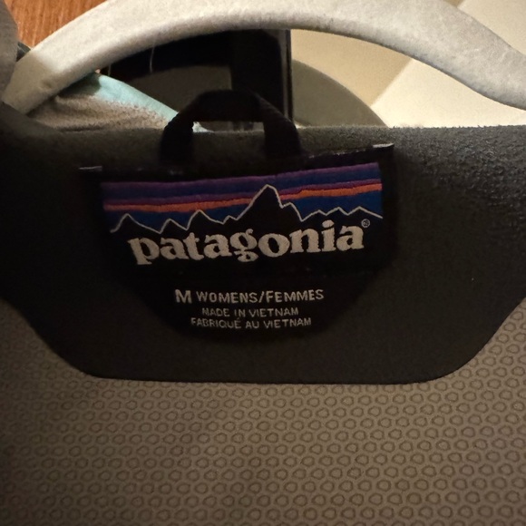 Patagonia Women's Mint Torrentshell - Picture 3 of 6